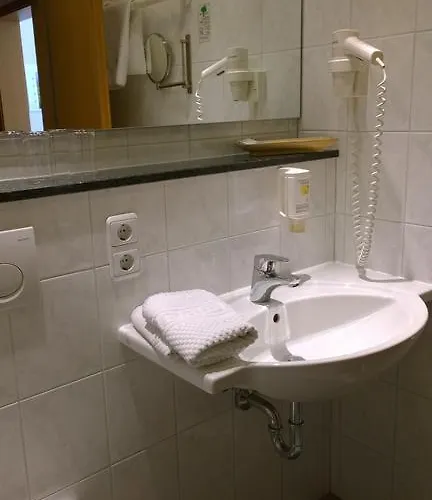 Weinhotel Rose 3*