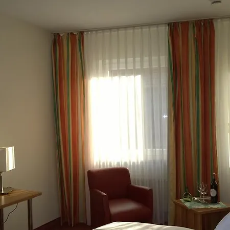 Weinhotel Rose ホテル